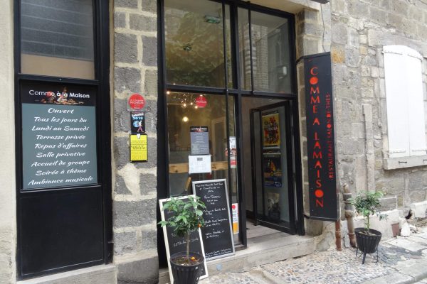 restaurant comme à la maisn le Puy en velay Chemins de Saint Jacques de Compostelle Cluny Lyon Conques Genève (1)