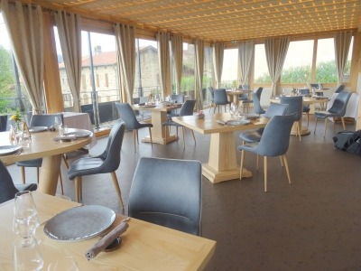 Auberge-Lou-Pinatou-Alexandre-Roy-Solignac-sous-Roche-Velay-Attractivite-12-400x300